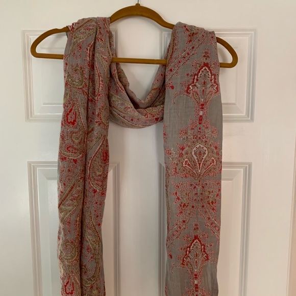 Colorful Scarf - Picture 2 of 6